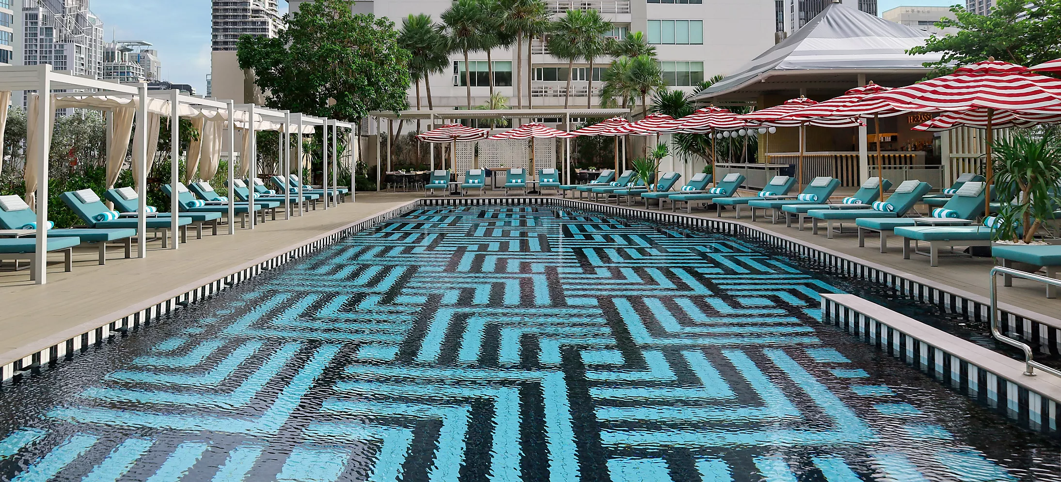 pool side