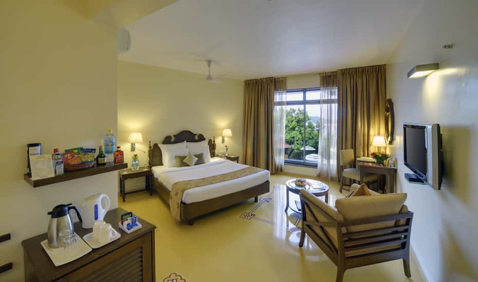 SUPERIOR_RIVER_VIEW_ROOM_DZ0CDN